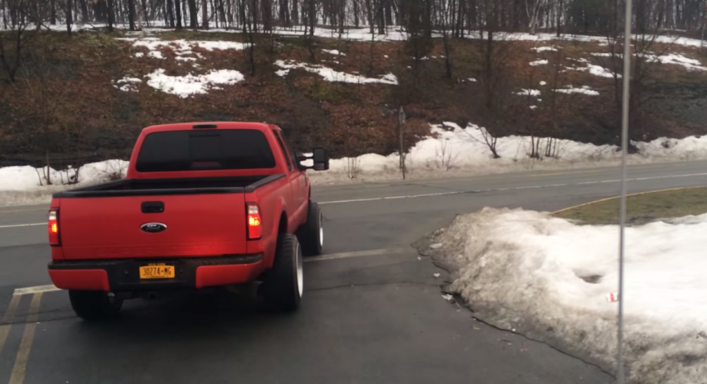 This 800hp Single Turbo 6.4 Powerstroke Takes Off Like A Bat Out Of ...